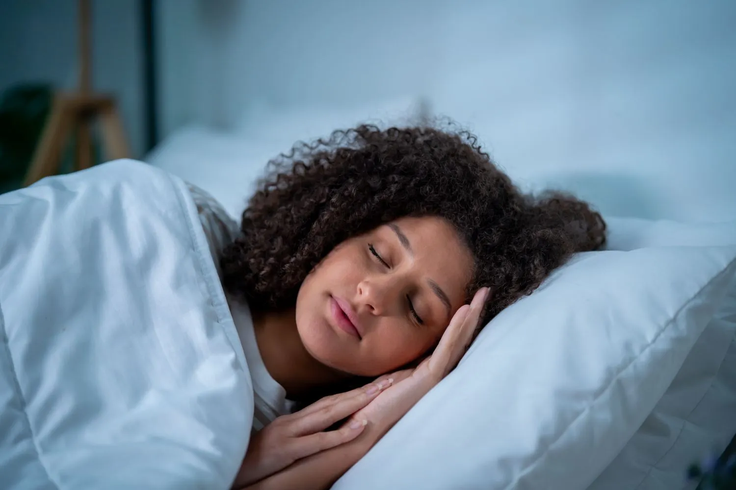 Natural fiber breathable bedding set folded neatly